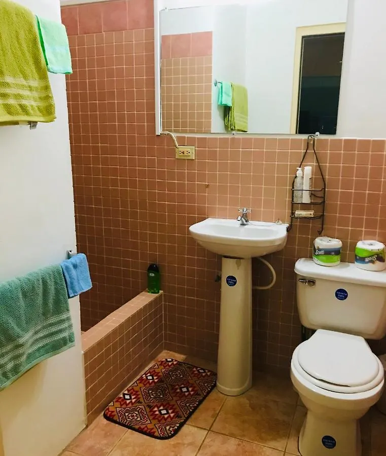 Home Or Away Studio Apartments Бухта Монтего